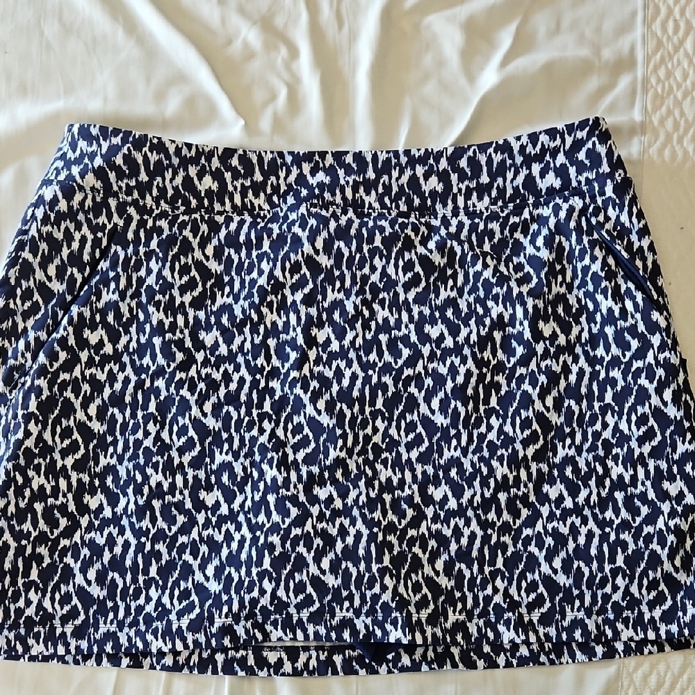 Stylish Blue and White Patterned Women's Skirt